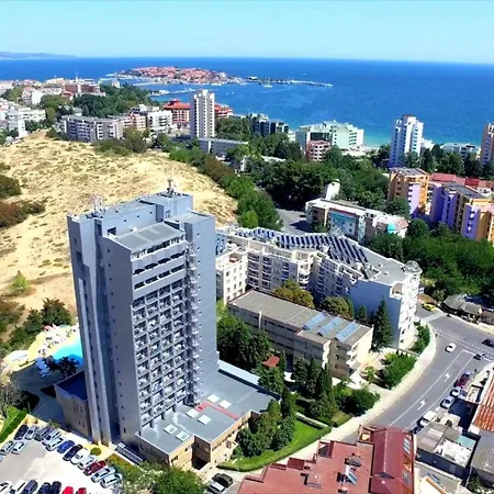 Desi House 302 A Large Cozi Апартаменты *