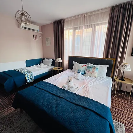 Апартаменты Desi House 302 A Large Cozi