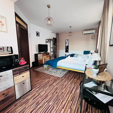 Апартаменты Desi House 302 A Large Cozi