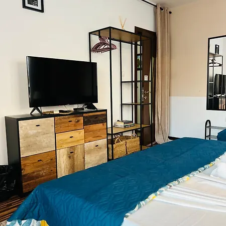 Desi House 302 A Large Cozi Несебр