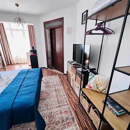 Desi House 302 A Large Cozi Несебр