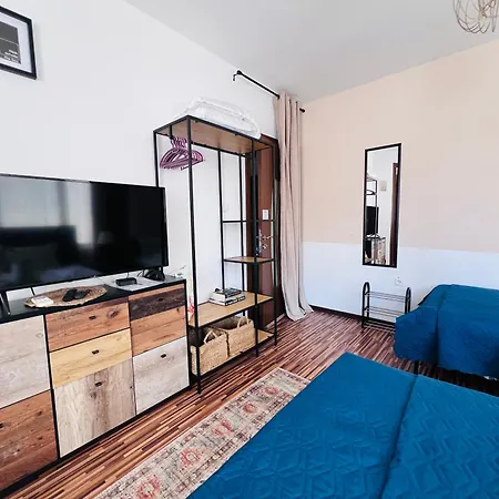 Desi House 302 A Large Cozi Несебр