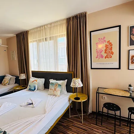 Апартаменты Desi House 302 A Large Cozi *