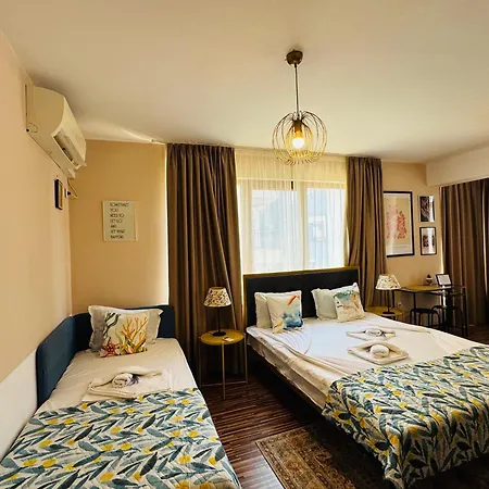 Апартаменты Desi House 302 A Large Cozi *